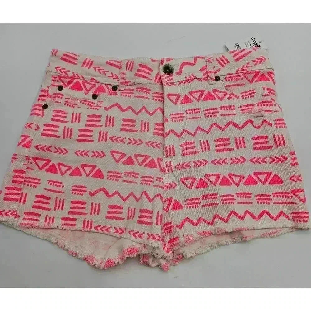 Dollhouse Women's Size 10 Hot Pink and White Geometric High Waist Shorts NWT